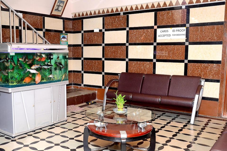 Hotel Shri Swarna's Palace Hotel in Tamil Nadu