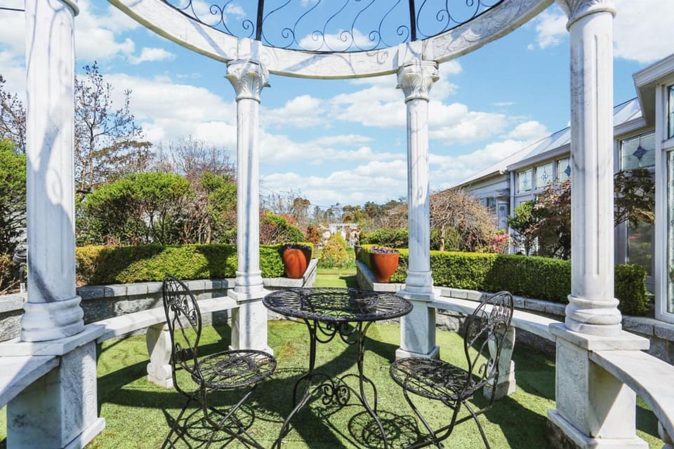 Katoomba Manor Hotel in Katoomba