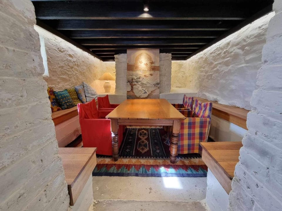 Poet's Cottage Stanley Hotel in Tasmania