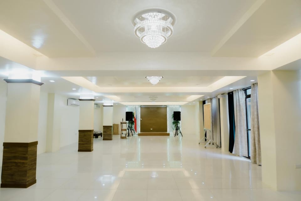 The Horizon Suites and Arcade Hotel in Davao Region