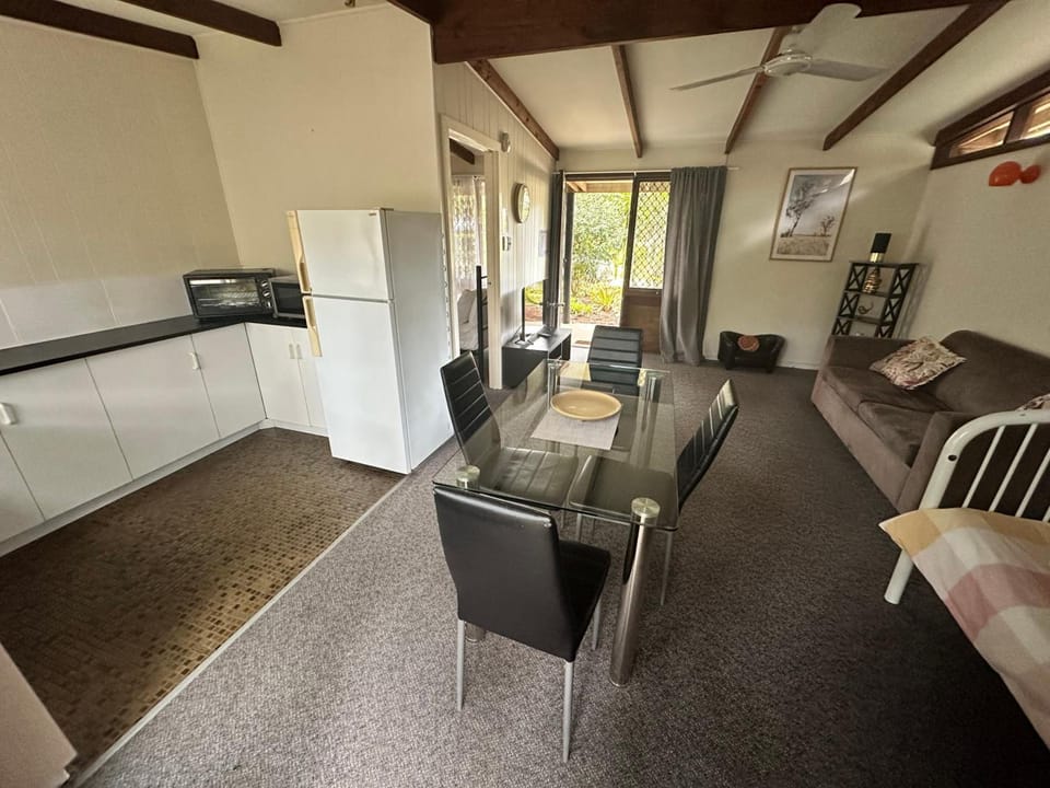 Colonial Village Resort Hostel in Hervey Bay