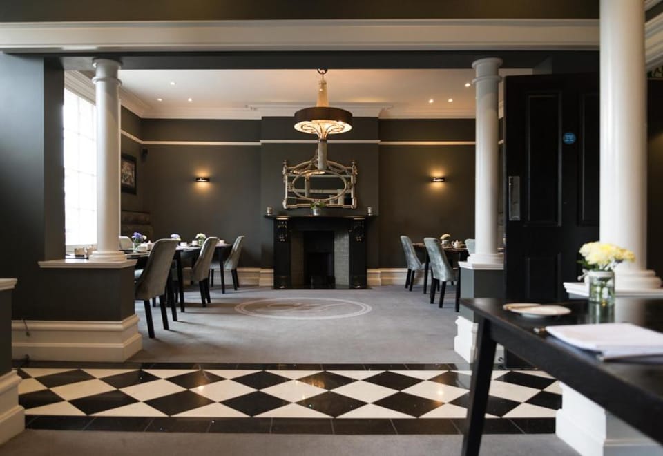 Poets House Hotel in Ely