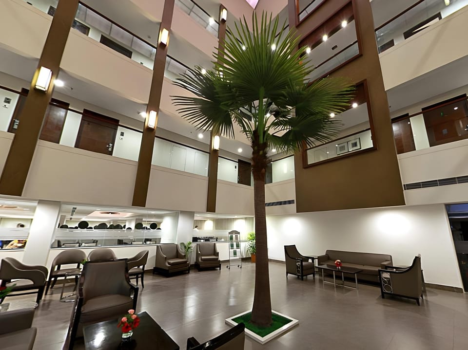 Minerva Grand Hotel Hotel in Tirupati