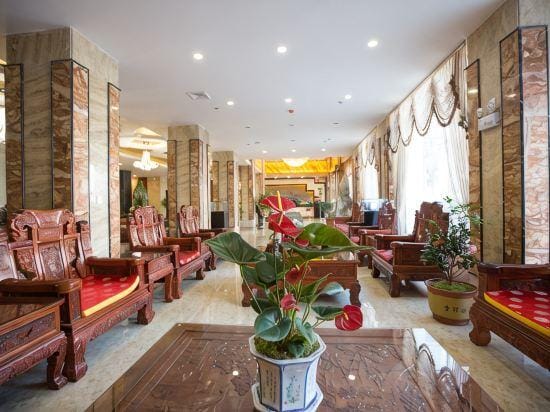 Hotel Gold Brown Shidian Hotel in China