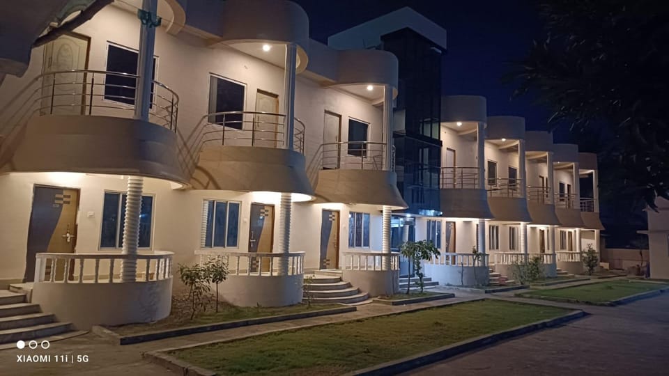 Sea Land Mondarmoni Hotel in West Bengal
