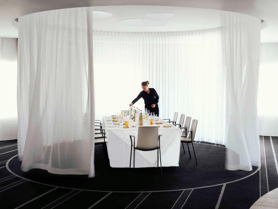 PULLMAN BRUSSELS CENTRE MIDI Hotel in Saint-Gilles