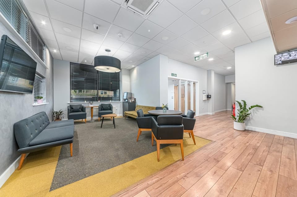 HQ ApartHotel Farnborough Apartment hotel in Farnborough