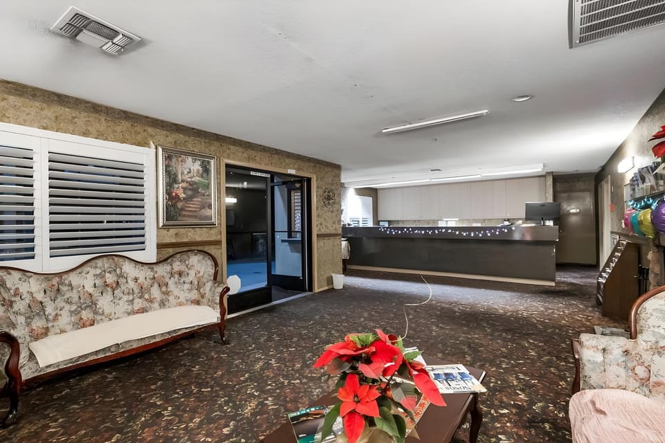 Country Inn Sonora Hotel in Jamestown