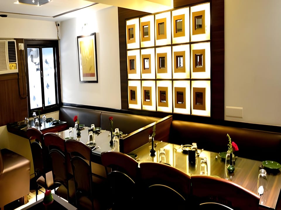 Hotel Vinamra Residency Hotel in Maharashtra