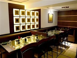 Hotel Vinamra Residency Hotel in Maharashtra