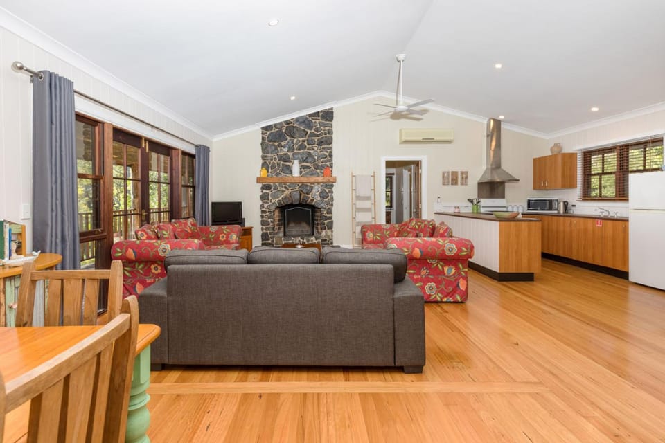 Friday Creek Retreat Lodge in New South Wales