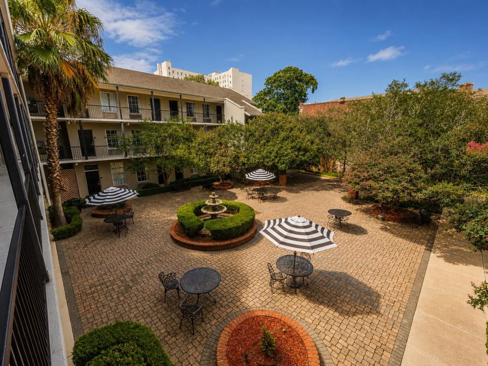 Maison St Charles Hotel in Warehouse District