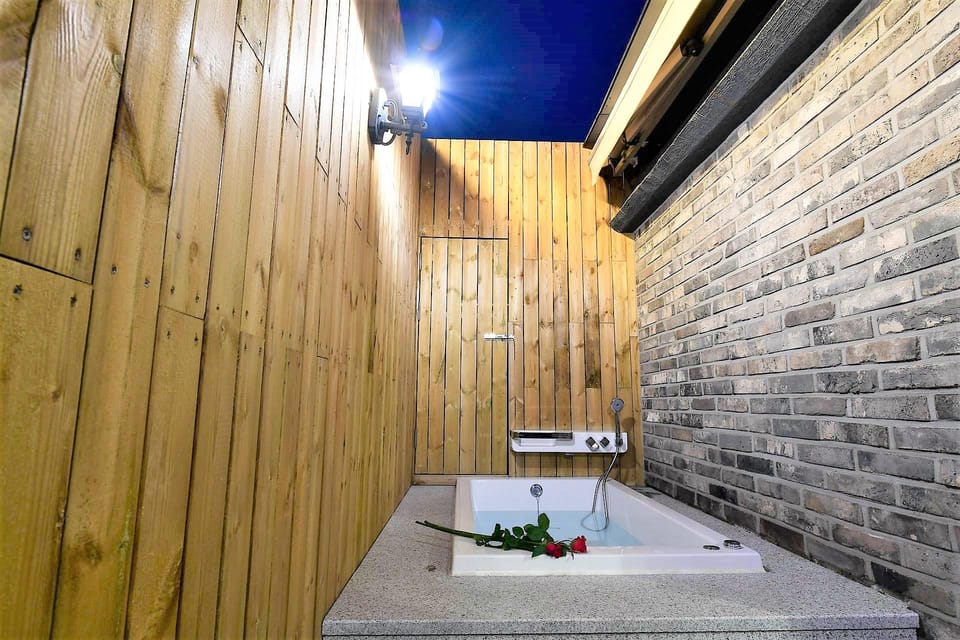 Busan Brown Dot Daeyeon Branch Motel in Busan