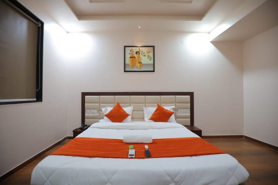 Hotel Raviraj Palace Hotel in Gujarat