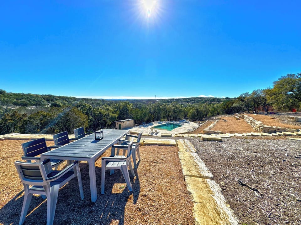 Starlight Horizon Hotel in Canyon Lake