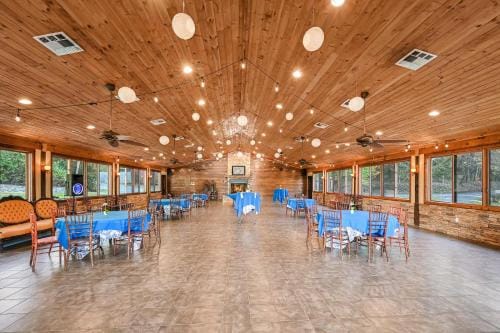 Willow Ridge Lodging and Events Lodge in Swannanoa