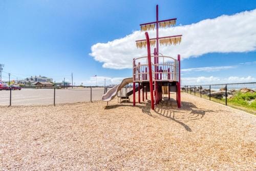 Sea Treasures Inn #103 & #104 Motel in Rockaway Beach