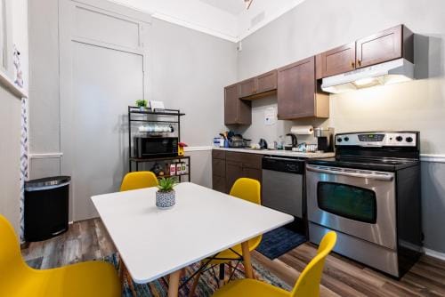 Suite near downtown Louisville, KY - Suite I Hotel in Louisville