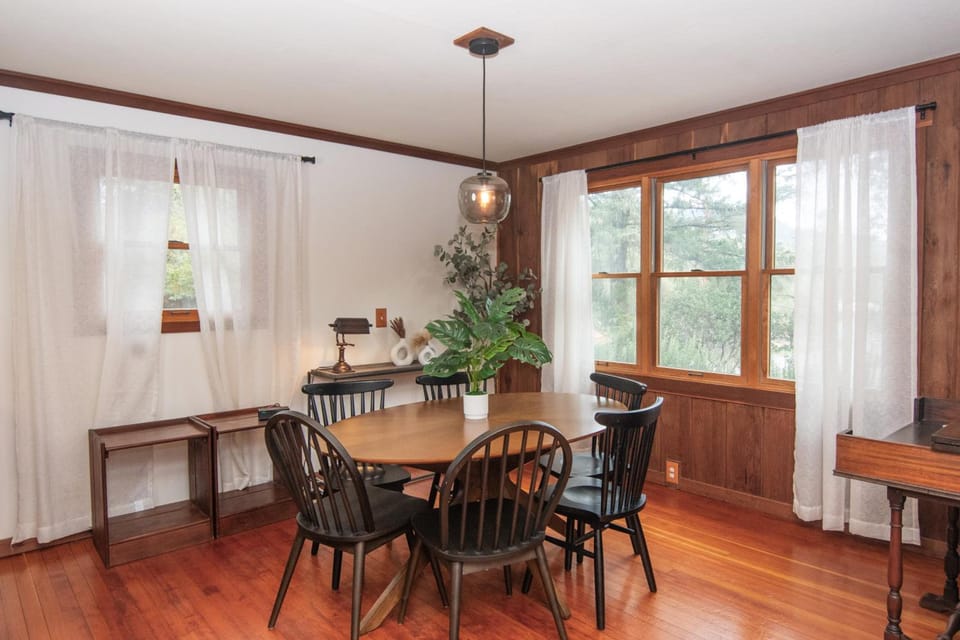 Anderson Valley Inn Hotel in Mendocino County