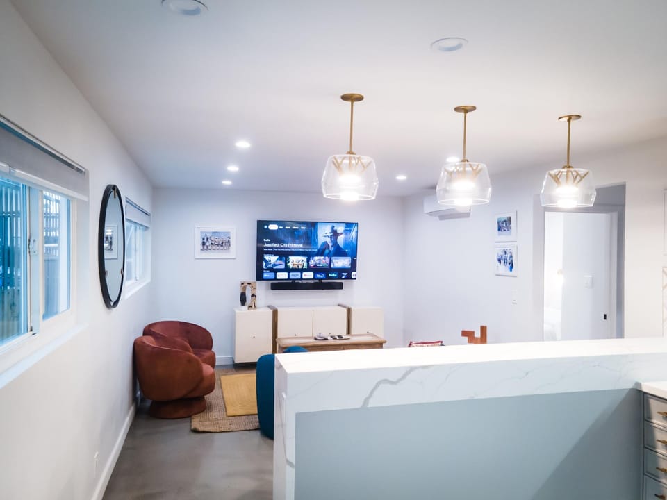 The Redline Venice Apartment hotel in Venice Beach