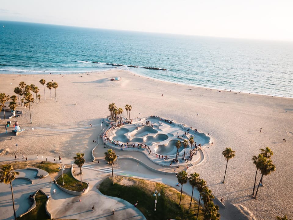 The Redline Venice Apartment hotel in Venice Beach