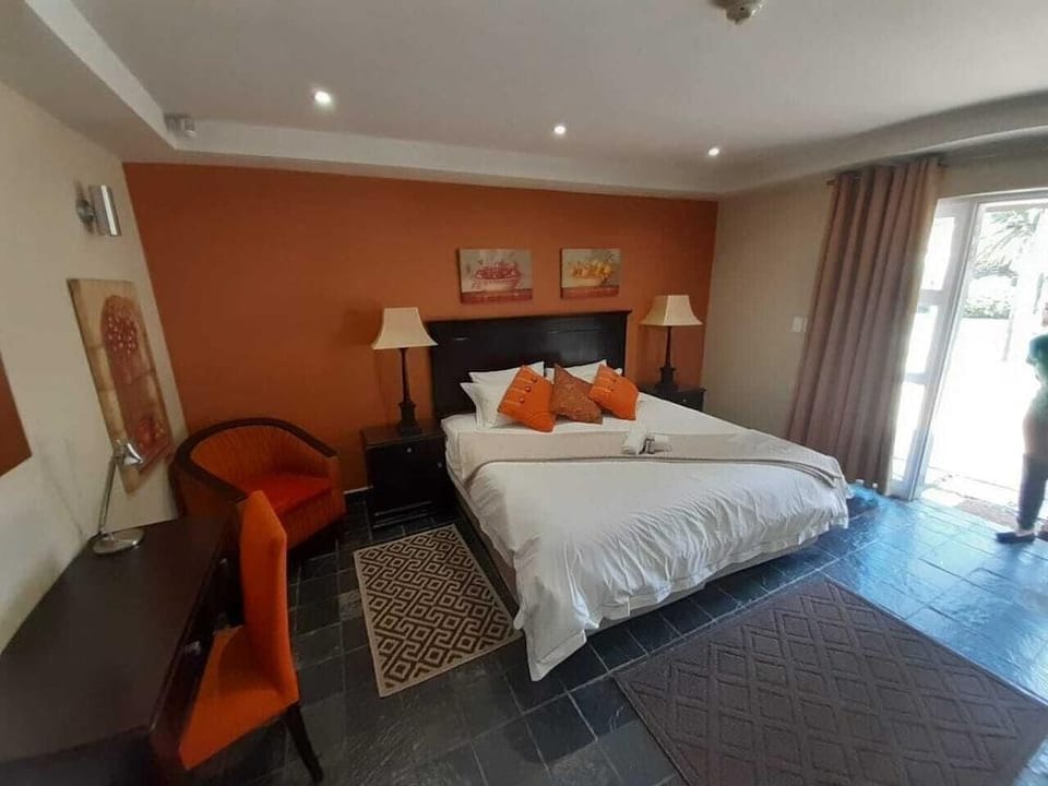 Flying Falcon Guesthouse Hotel in Sandton