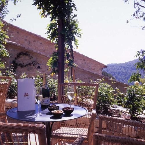 Castello di Fighine Hotel in Umbria