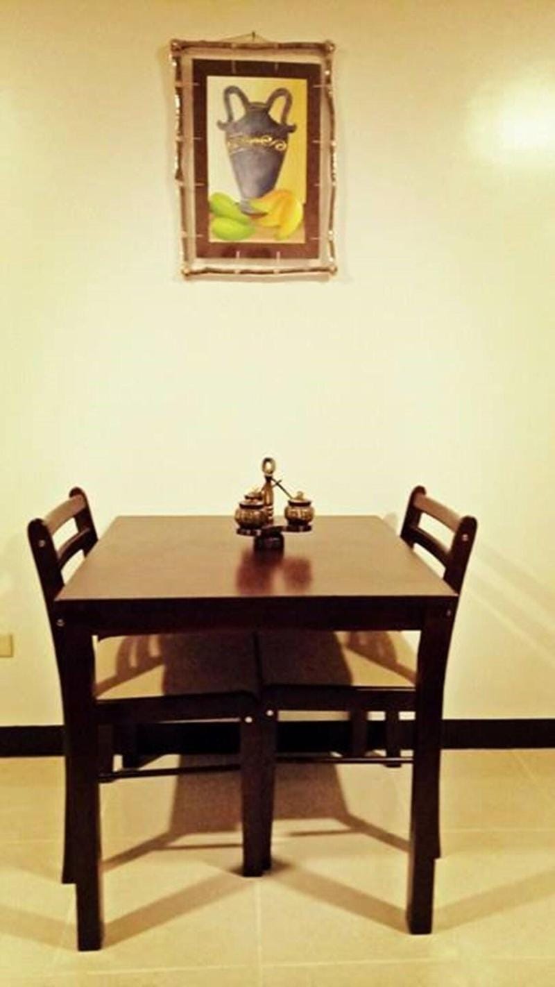 Darvy Suites Hotel in Muntinlupa