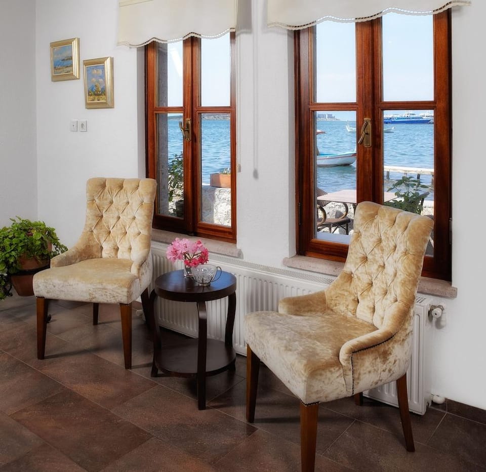 Ferahi Evler Otel Hotel in İzmir Province