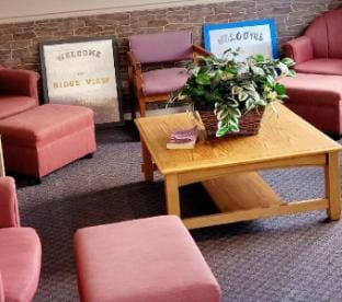 Ridgeview Motor Inn Hotel in Vancouver Island