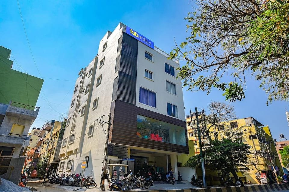 Fabhotel Gr Lake View Hotel in Bengaluru