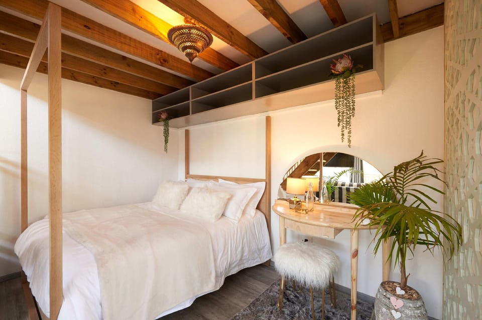 Treedom Villas and Vardos Hotel in Western Cape