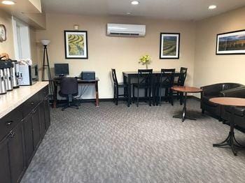 Golden Haven Hot Springs Hotel in Calistoga