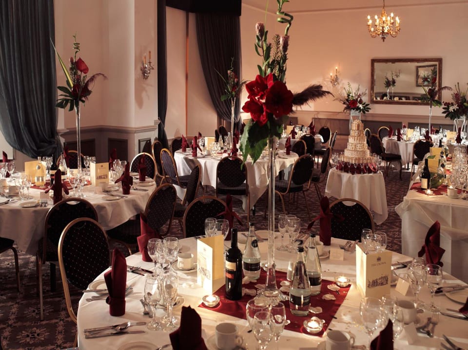 Banquet hall