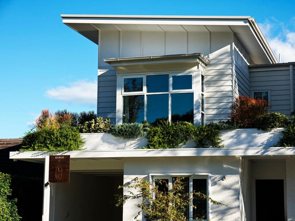 Maple on Albert, Berry – by Linnaeus Collection Hotel in Berry