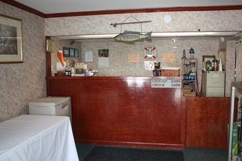 Lake Erie Lodge Hotel in Jerusalem Township