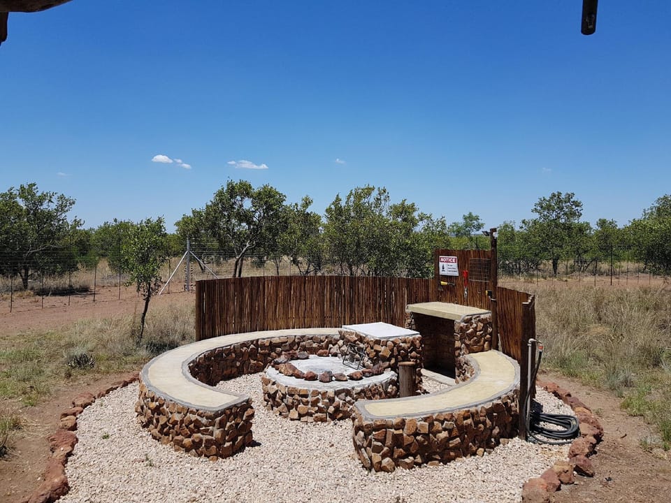 OuKlip Game Lodge Hotel in Gauteng