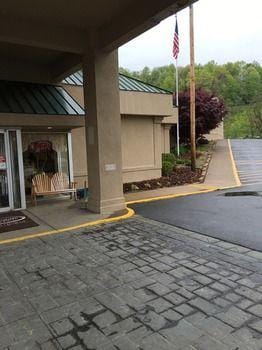 Red Roof Inn Cambridge, OH Hotel in Cambridge