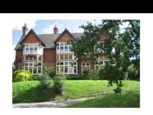 The Tree Hotel at Iffley Hotel in Oxford