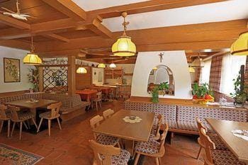 Hotel San Giovanni Hotel in Vigo di Fassa