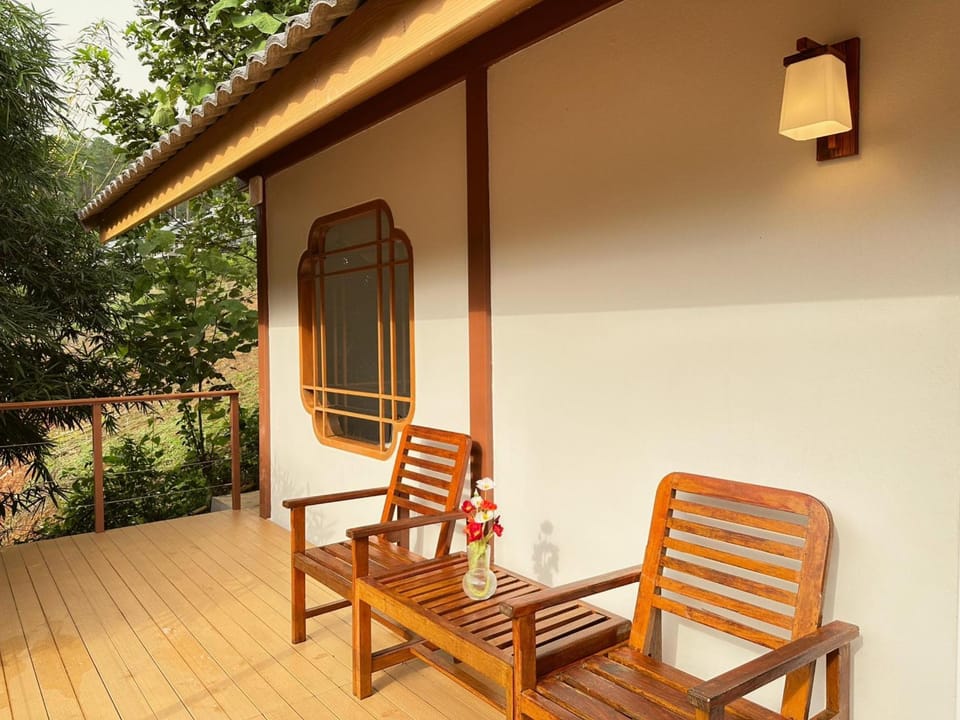 Baan Daeng Resort บ้านรักไทย Resort in Thailand