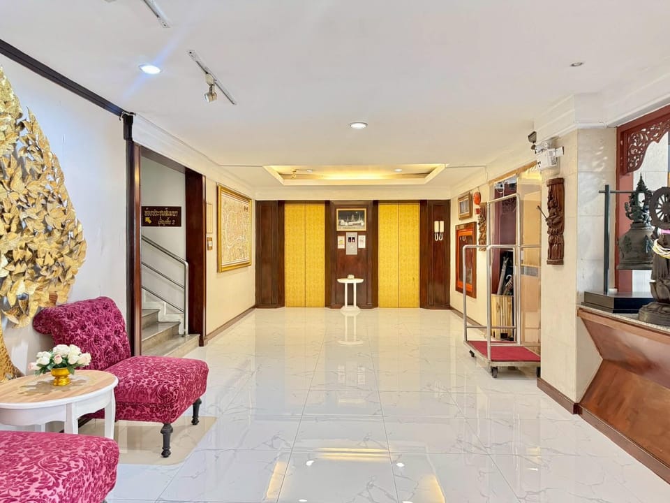 Ayothaya Riverside Hotel Hotel in Laos