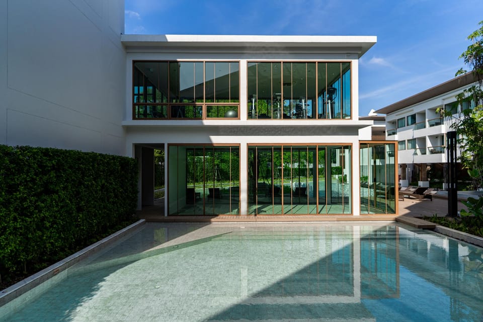 Bella Nara Phuket Naiyang Beach Hotel in Phuket