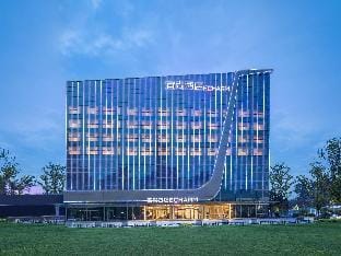 Echarm Hotel Yangzhou Yizheng Bus Station Baoneng Plaza Hotel in Nanjing