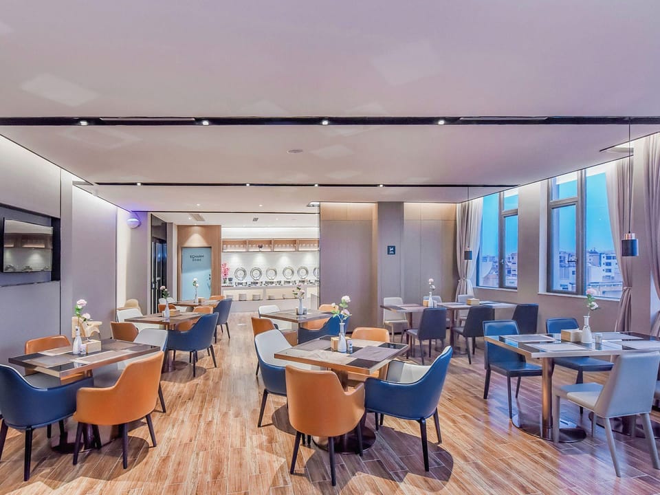 Echarm Hotel Dongguan East Bus Station International Automobile City Hotel in Guangzhou
