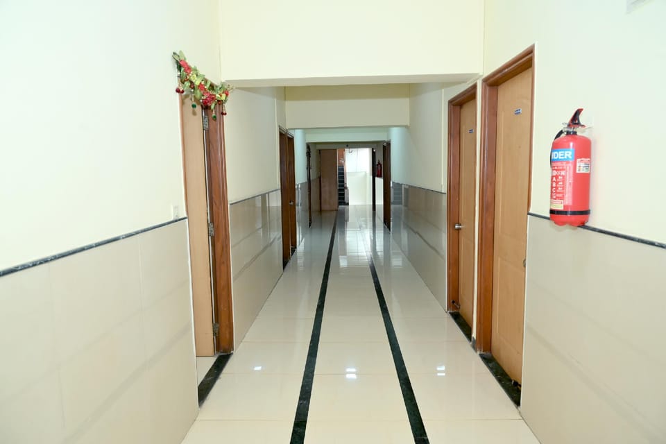 Hotel Sarang Lodging and Boarding Hotel in Maharashtra