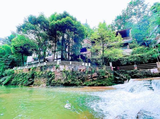 Qingcheng Mountain Wild Resort Hotel in Chengdu