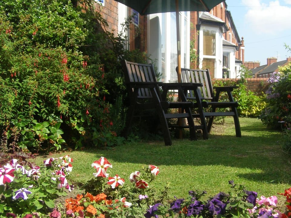 Anton Guest House Bed and Breakfast Hotel in Shrewsbury