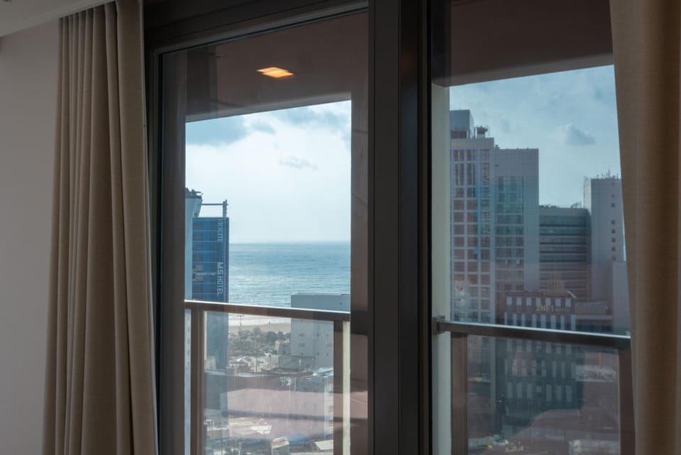 Elmomento Haeundae Residence Hotel in Busan