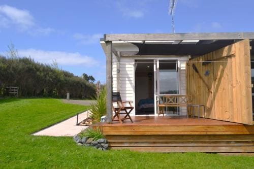 Manuka Views - Close to Thermal Hot Pools Hotel in Auckland Region